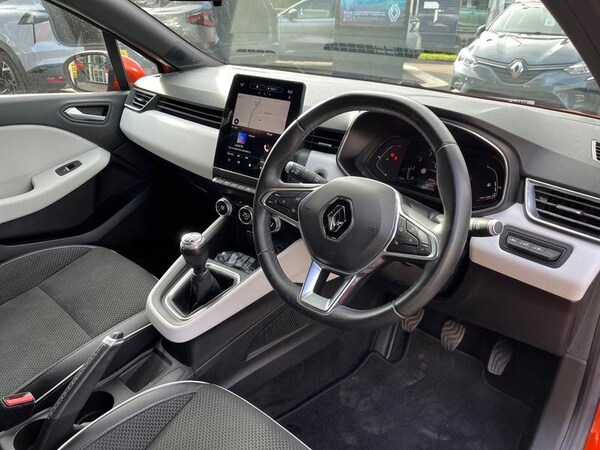 Used Renault Clio for sale - 76017154: Photo 10