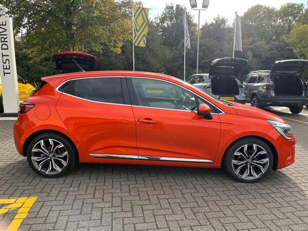 Used Renault Clio for sale - 76017154: Photo 2