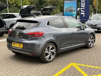 Used Renault Clio 2021 for sale - 76176014: Photo