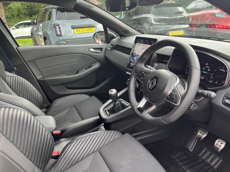 Used Renault Clio 2024 for sale - 75792051: Photo 10