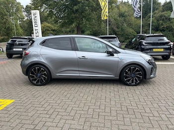Used Renault Clio 2024 for sale - 75792051: Photo