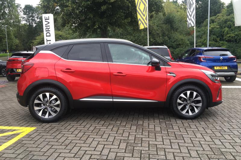 Used Renault Captur 2021 for sale - 76653521: Photo 2