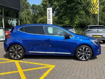 Used Renault Clio 2023 for sale - 74718102: Photo