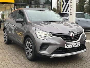 Used Renault Captur 2022 for sale - 76882630: Photo