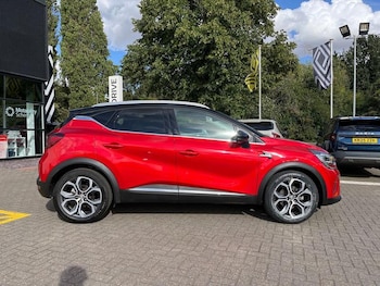 Used Renault Captur 2023 for sale - 75489846: Photo