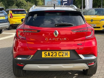 Used Renault Captur 2023 for sale - 75489846: Photo