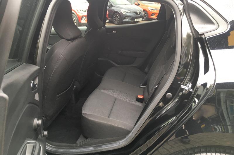 Used Renault Clio 2019 for sale - 76474404: Photo 15