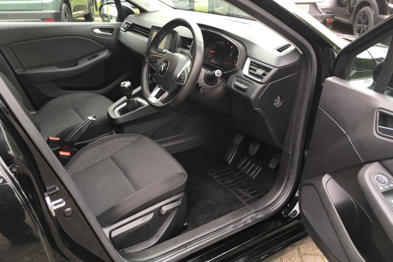 Used Renault Clio 2019 for sale - 76474404: Photo 16