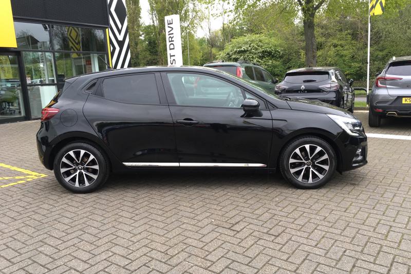 Used Renault Clio 2019 for sale - 76474404: Photo 2