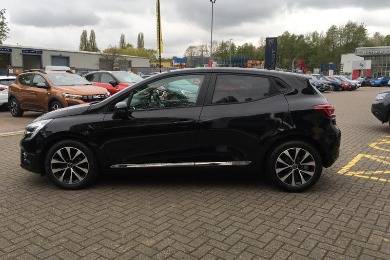 Used Renault Clio 2019 for sale - 76474404: Photo 5