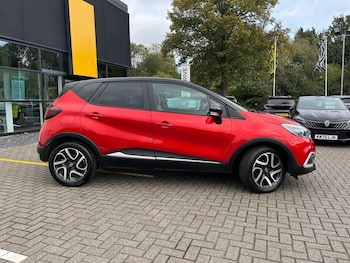Used Renault Captur 2018 for sale - 76097218: Photo