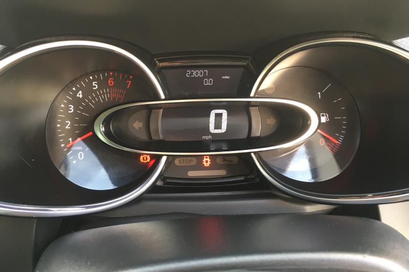 Used Renault Clio 2019 for sale - 76667890: Photo 12