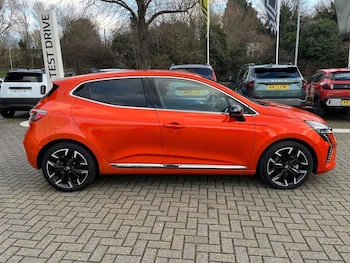 Used Renault Clio 2024 for sale - 76776755: Photo