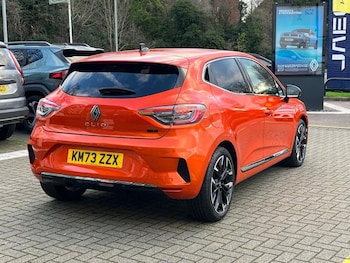 Used Renault Clio 2024 for sale - 76776755: Photo