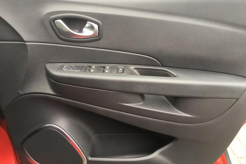 Used Renault Captur 2019 for sale - 76410196: Photo 17