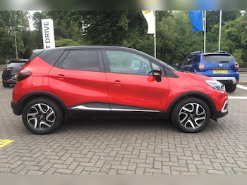 Used Renault Captur 2019 for sale - 76410196: Photo
