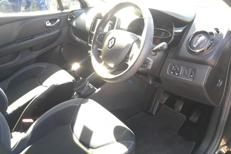 Used Renault Clio 2018 for sale - 76667885: Photo 16