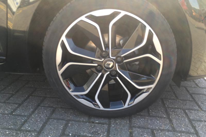 Used Renault Clio 2018 for sale - 76667885: Photo 8