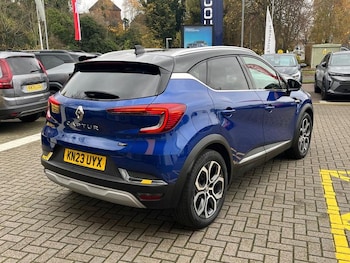 Used Renault Captur 2023 for sale - 76452947: Photo