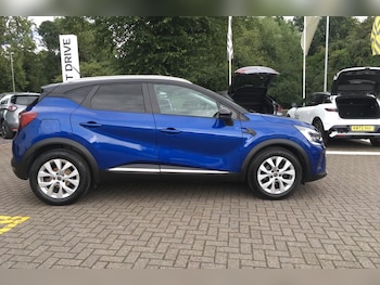 Used Renault Captur 2020 for sale - 76162065: Photo