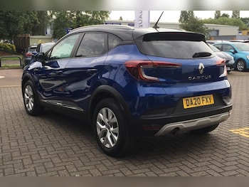 Used Renault Captur 2020 for sale - 76162065: Photo