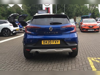 Used Renault Captur 2020 for sale - 76162065: Photo