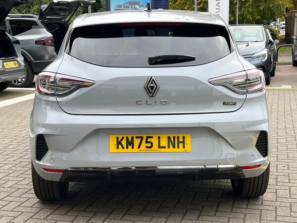 Used Renault Clio 2025 for sale - 76190463: Photo 4
