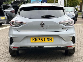 Used Renault Clio 2025 for sale - 76190463: Photo