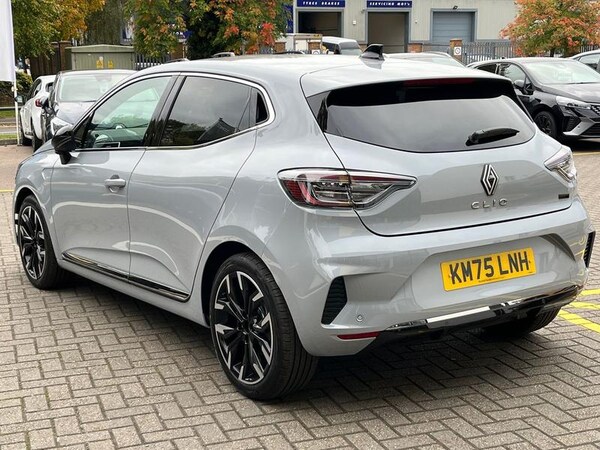Used Renault Clio 2025 for sale - 76190463: Photo 5