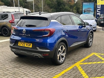 Used Renault Captur 2022 for sale - 76350392: Photo