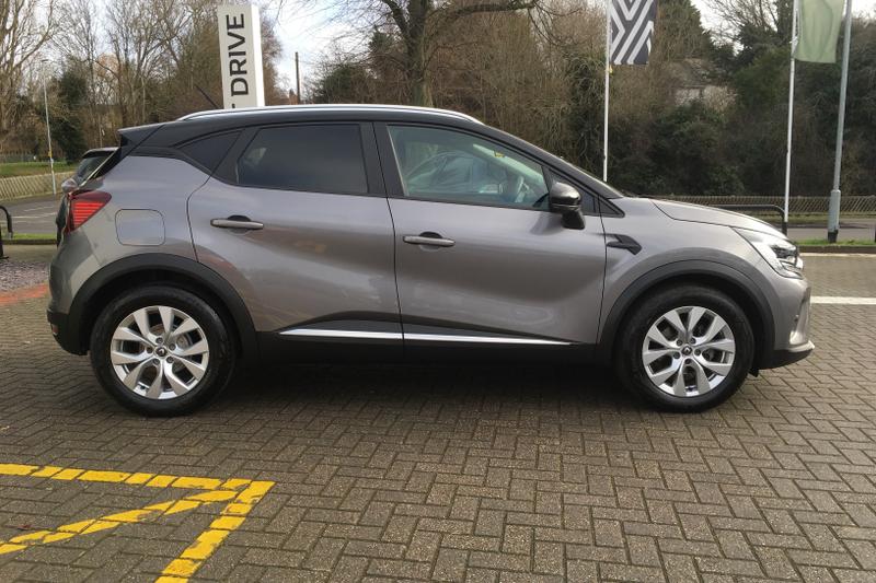 Used Renault Captur 2020 for sale - 76076763: Photo 2