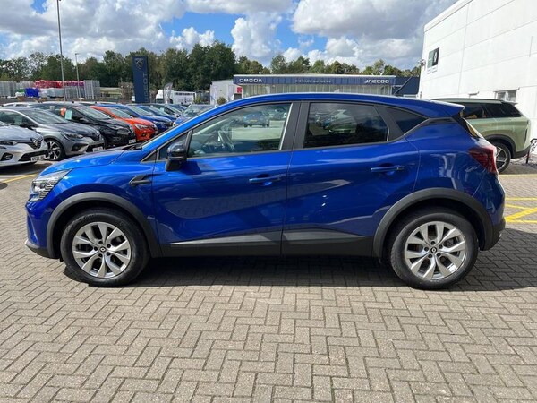 Used Renault Captur 2022 for sale - 76184552: Photo 6