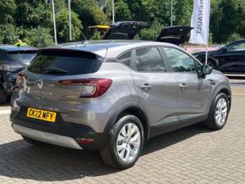 Used Renault Captur 2022 for sale - 74718052: Photo