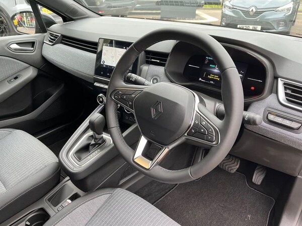 Used Renault Clio 2025 for sale - 76190487: Photo 10
