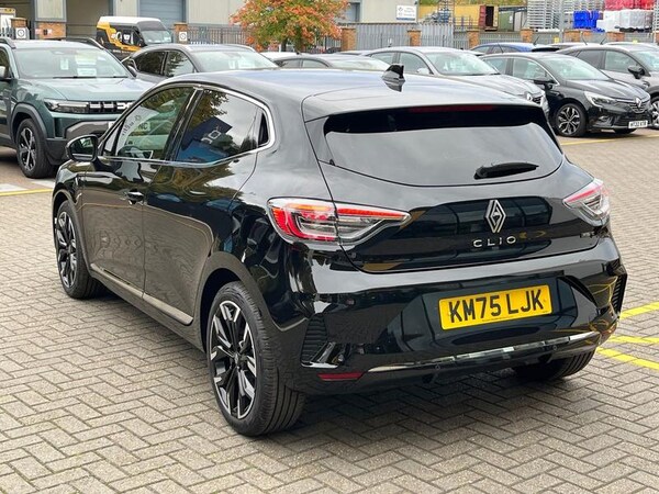 Used Renault Clio 2025 for sale - 76190487: Photo 5