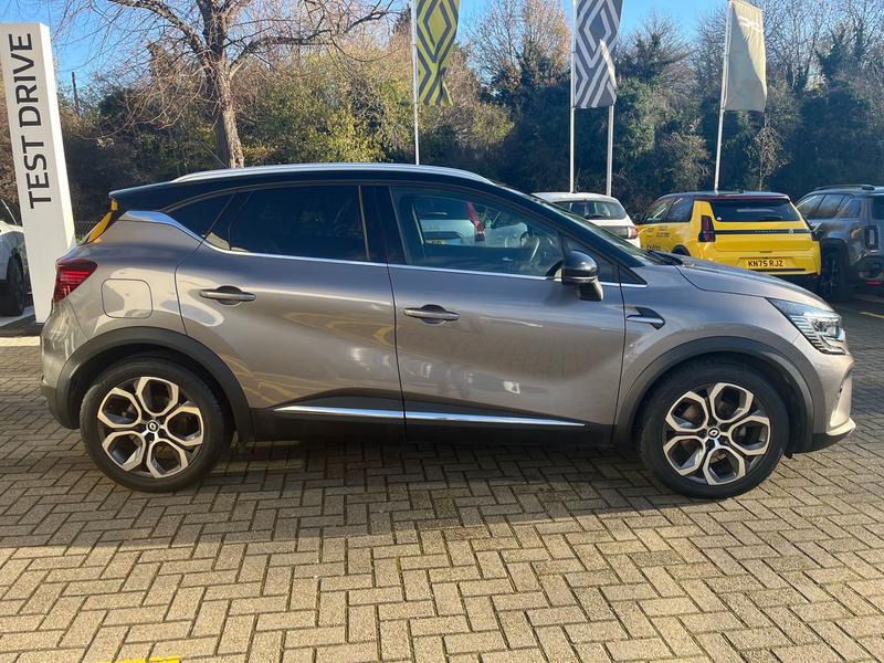 Used Renault Captur 2022 for sale - 76557441: Photo 2