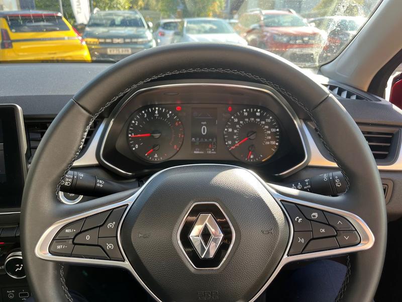 Used Renault Captur 2022 for sale - 75956105: Photo 13