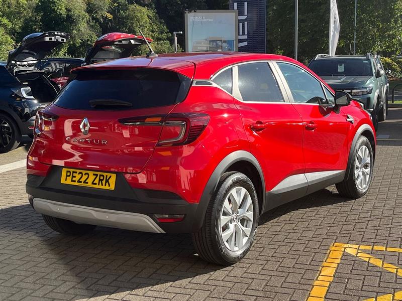 Used Renault Captur 2022 for sale - 75956105: Photo 3