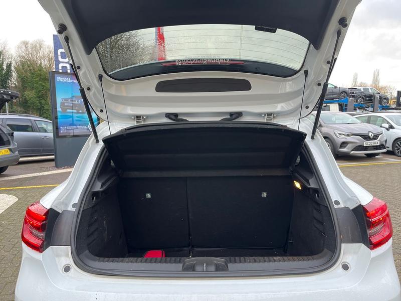 Used Renault Clio 2020 for sale - 77063989: Photo 18