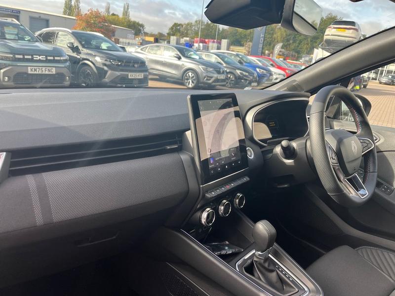 Used Renault Clio 2025 for sale - 76190578: Photo 15