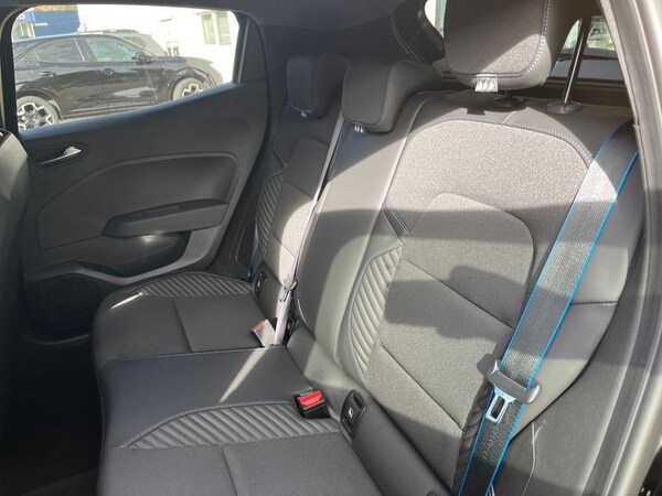 Used Renault Clio 2025 for sale - 76190578: Photo 17