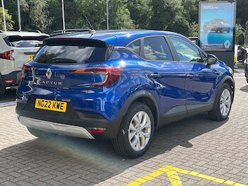 Used Renault Captur 2022 for sale - 75489903: Photo
