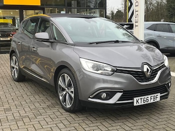 2017 - Diesel Estate Dynamique Nav Manual 5-Door