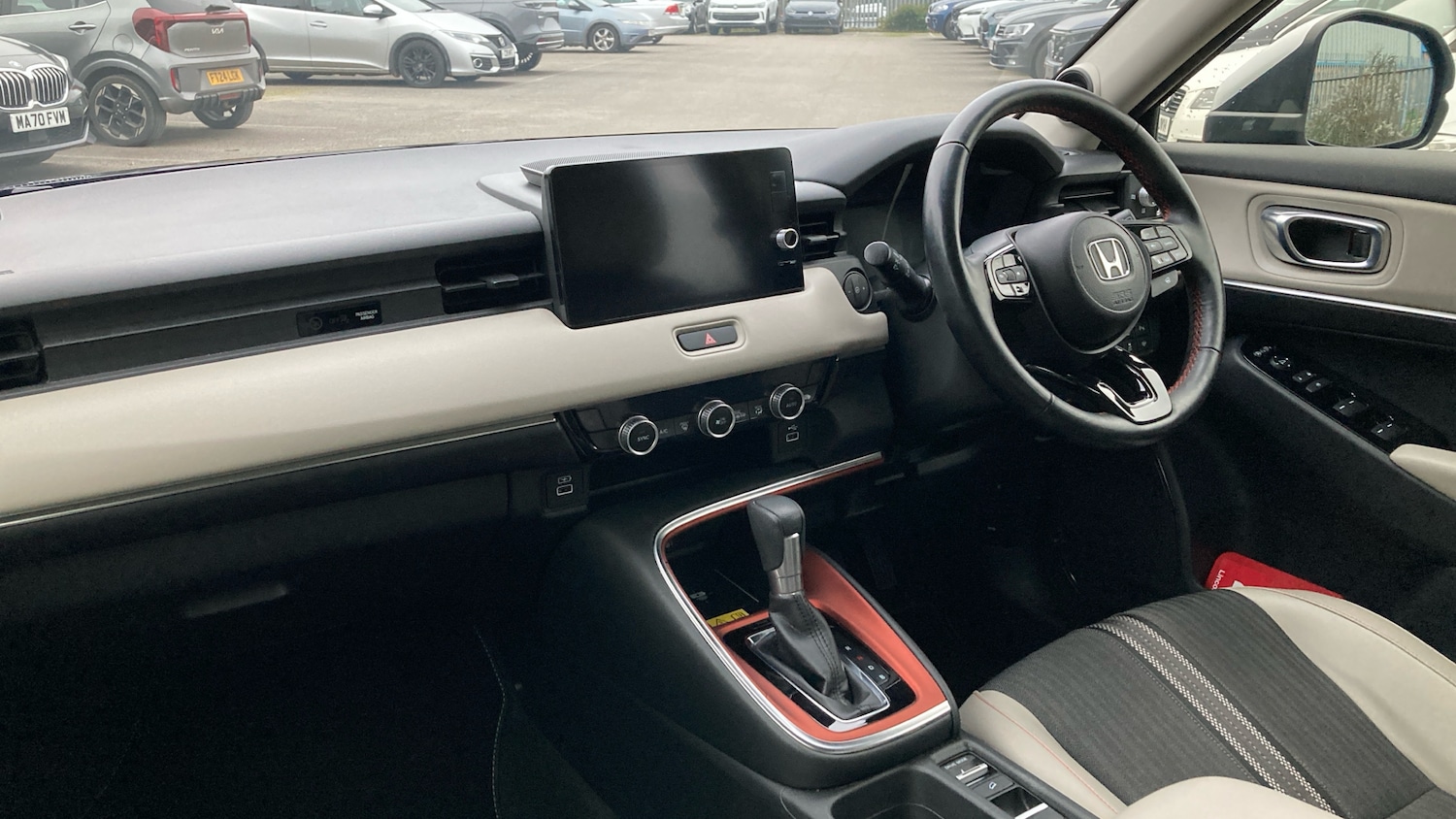 Used Honda HR-V 2022 for sale - 77518940: Photo 2