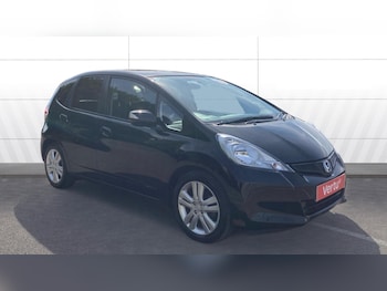 Used Honda Jazz 2014 for sale - 79545611: Photo