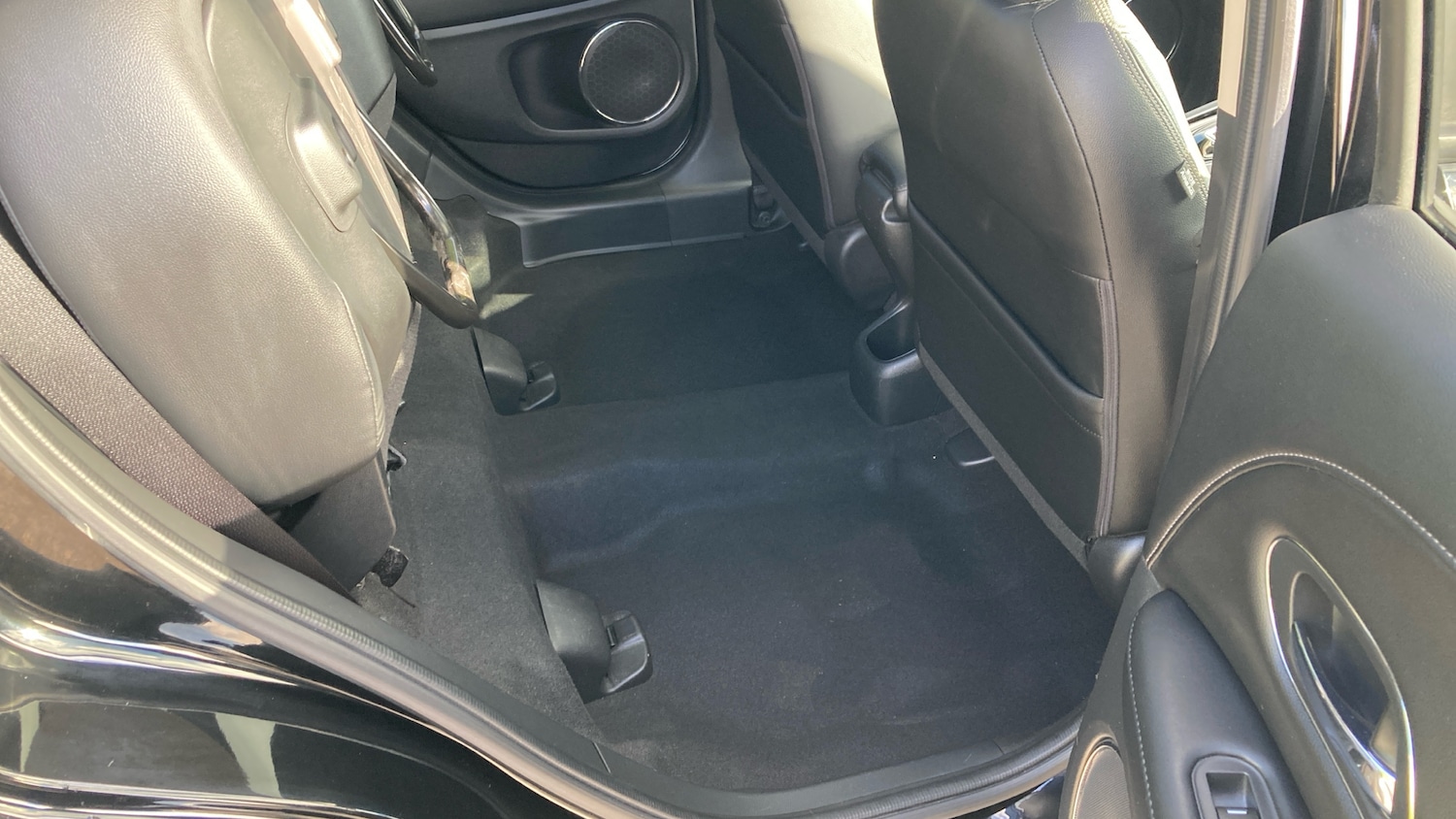 Used Honda HR-V 2019 for sale - 76402359: Photo 23