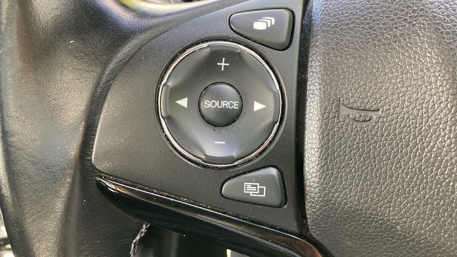 Used Honda HR-V 2019 for sale - 76402359: Photo 41