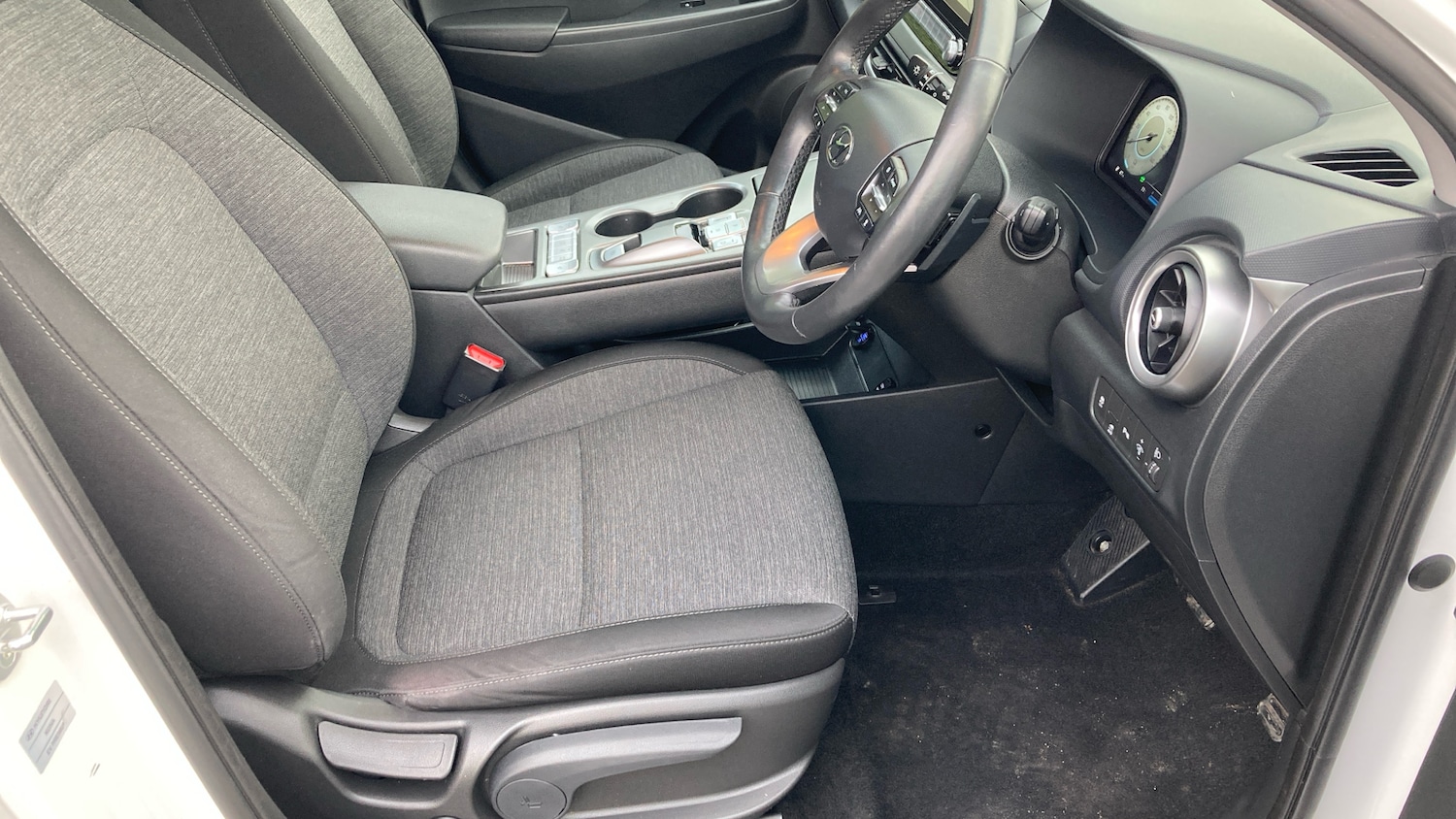 Used Hyundai KONA 2021 for sale - 76905954: Photo 28