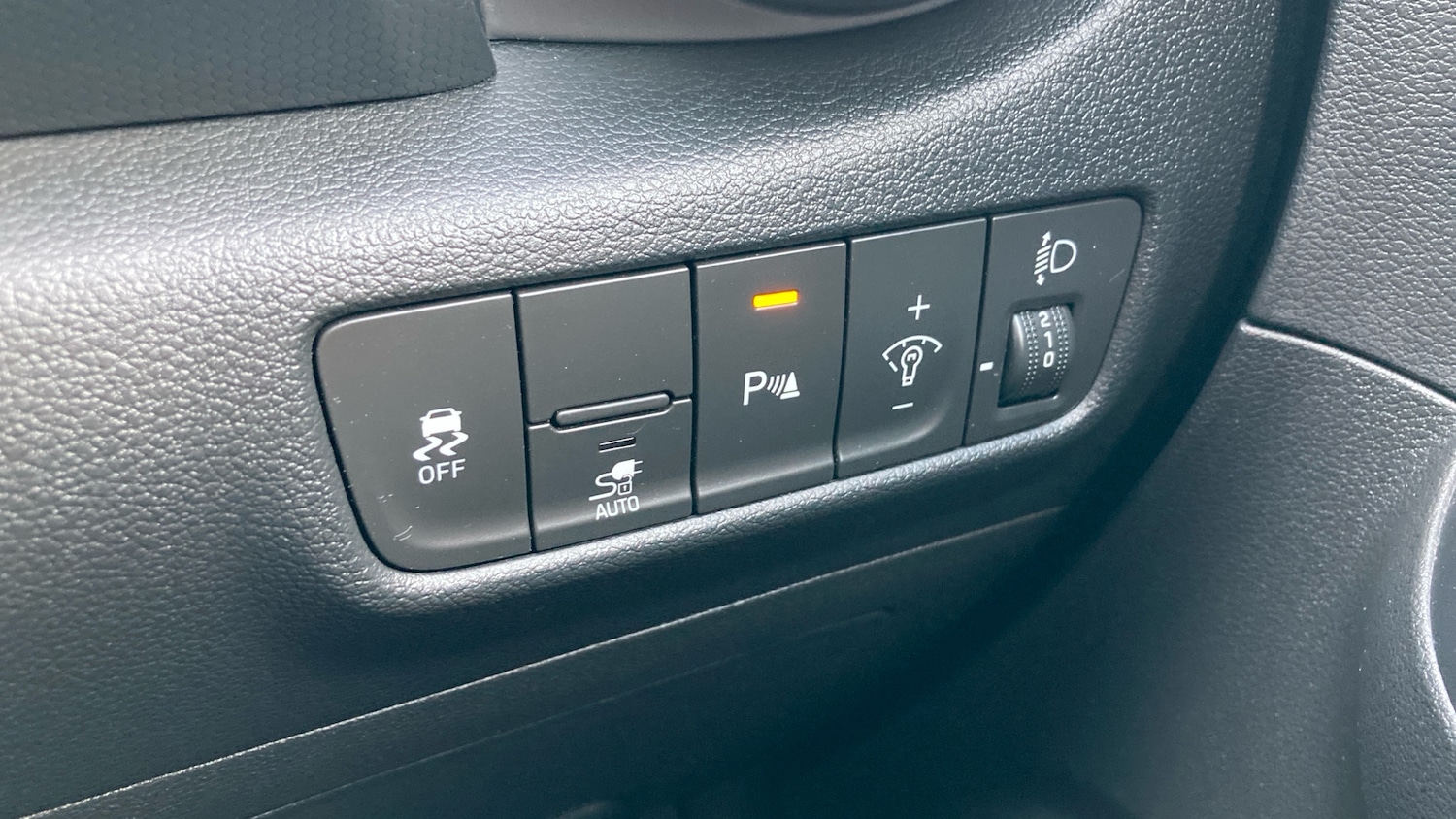 Used Hyundai KONA 2021 for sale - 76905954: Photo 44