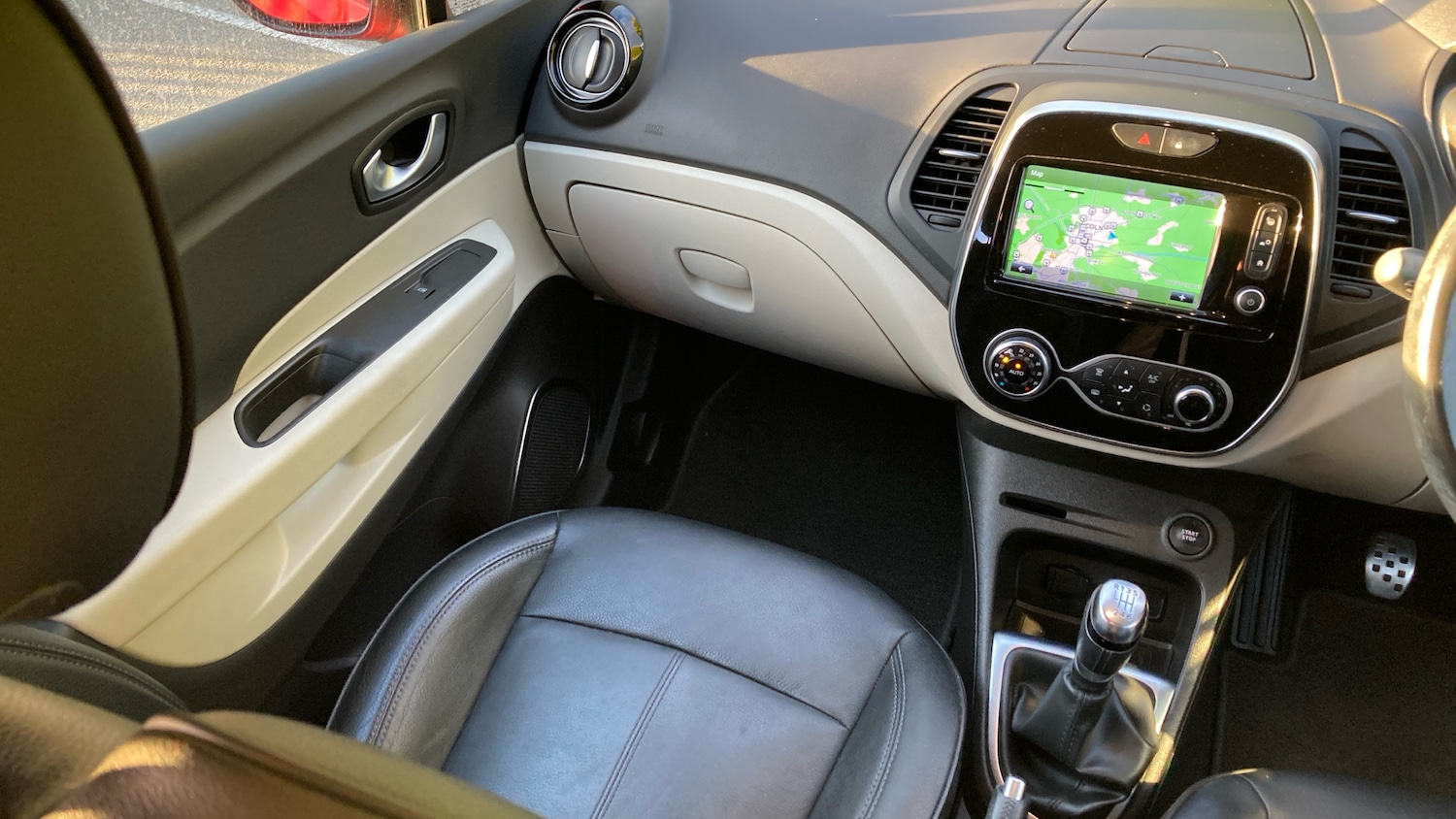 Used Renault Captur 2019 for sale - 76402358: Photo 14